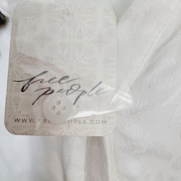 Free People Bianca Blouse White/Ivory Jacquard Animal Print Sz Med Ruched NEW - Picture 6 of 14